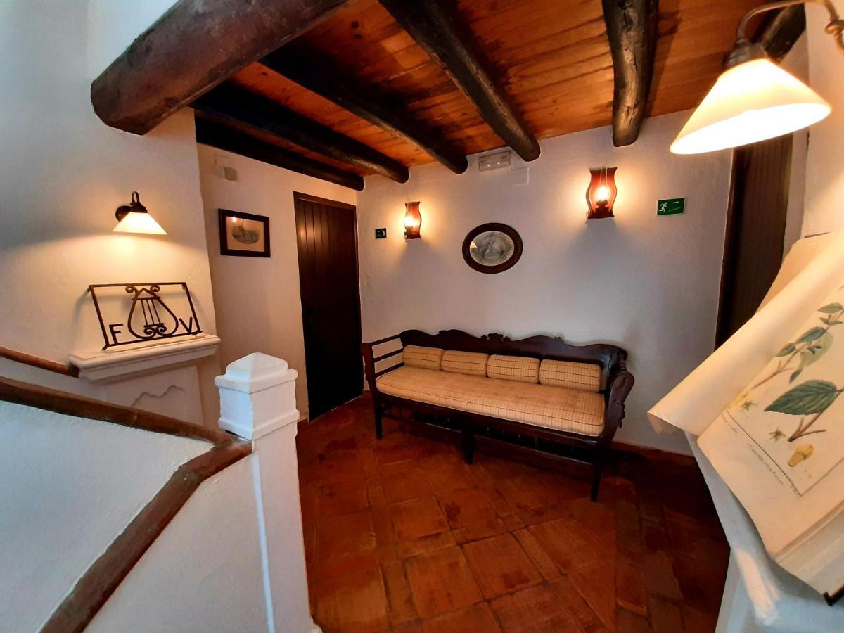 Finca Valbono Apartamentos Rurales Y Hotel Aracena Bagian luar foto