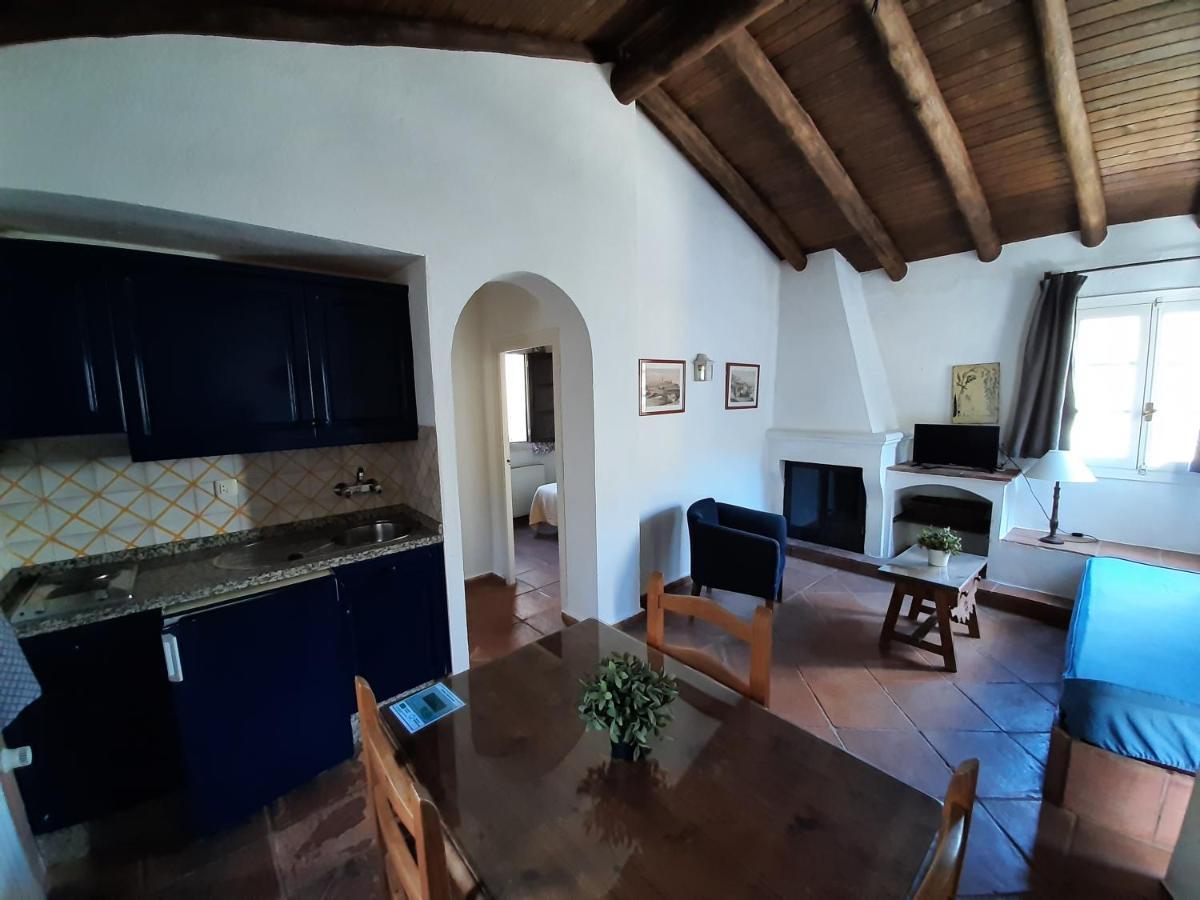 Finca Valbono Apartamentos Rurales Y Hotel Aracena Bagian luar foto