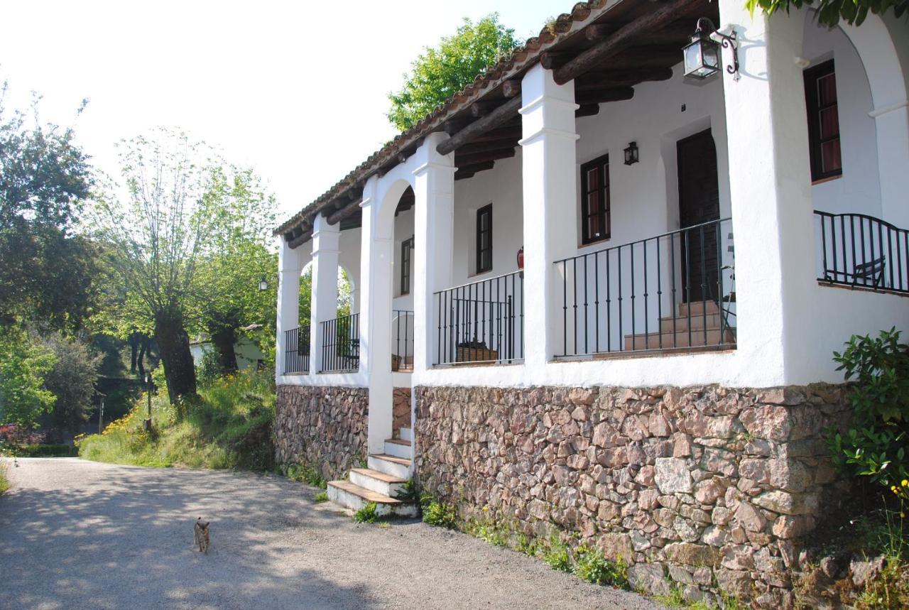 Finca Valbono Apartamentos Rurales Y Hotel Aracena Bagian luar foto