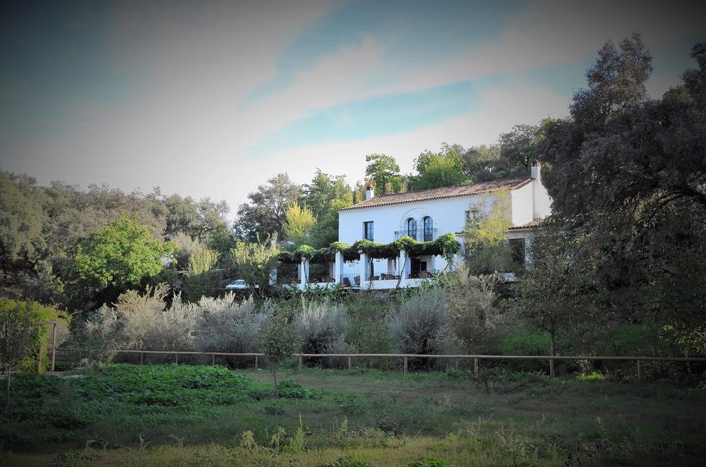 Finca Valbono Apartamentos Rurales Y Hotel Aracena Bagian luar foto