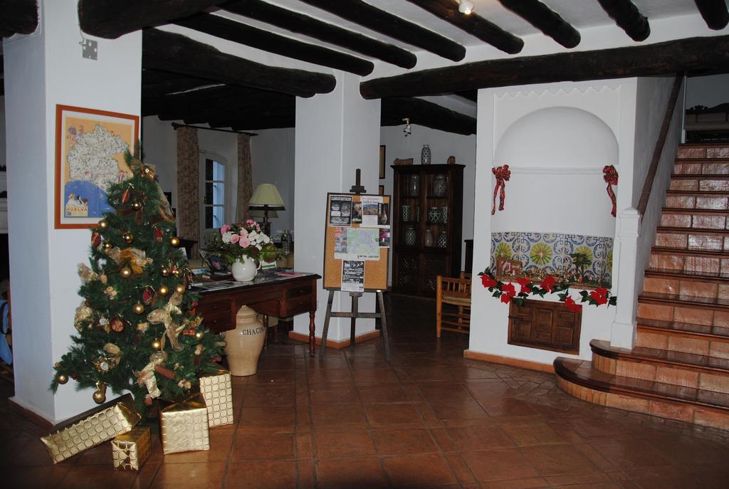 Finca Valbono Apartamentos Rurales Y Hotel Aracena Bagian luar foto