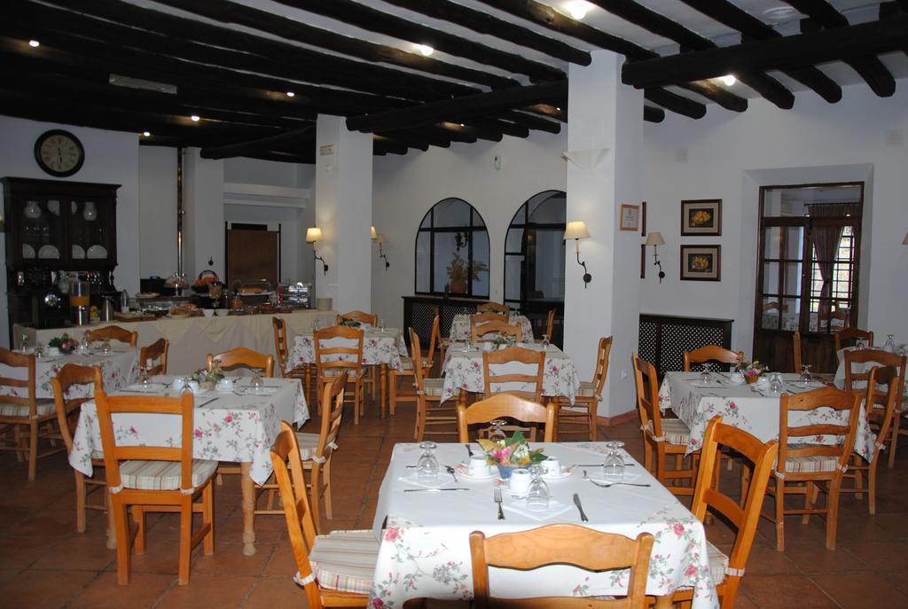 Finca Valbono Apartamentos Rurales Y Hotel Aracena Bagian luar foto